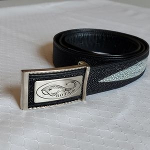 Black stingray belt with silver buckle